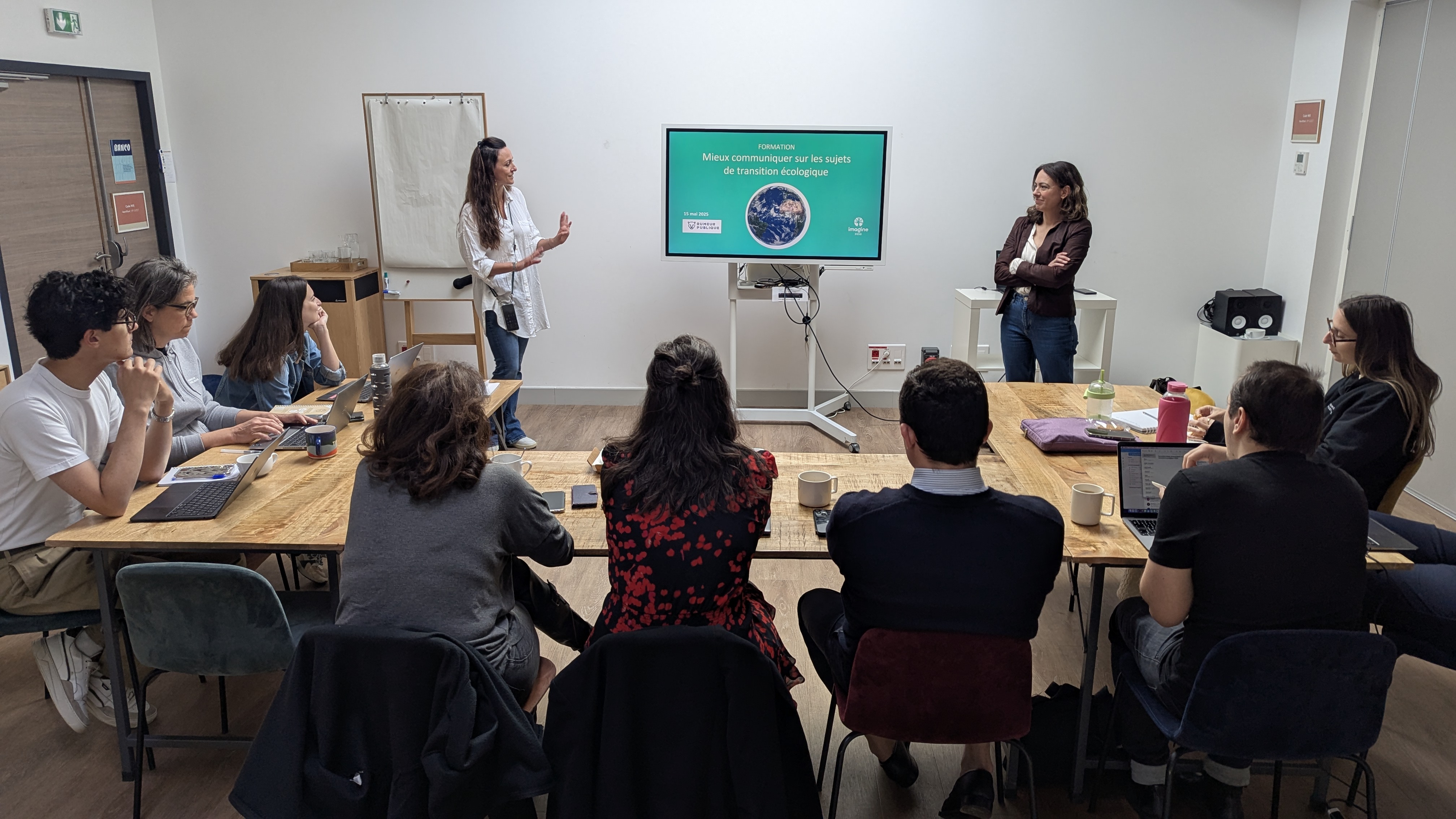 Du greenwashing à l’impact positif : former les relations publics aux enjeux écologiques